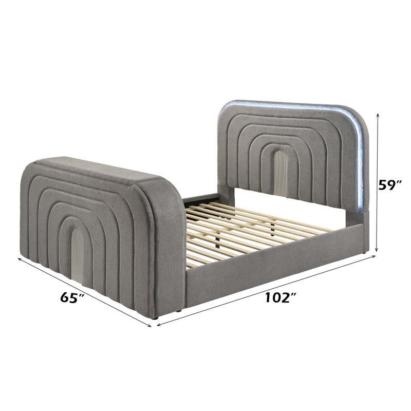 Ensemble de grand lit luxueux avec DEL, meuble télé, foyer et Bluetooth, idéal pour une chambre à coucher confortable et divertissante