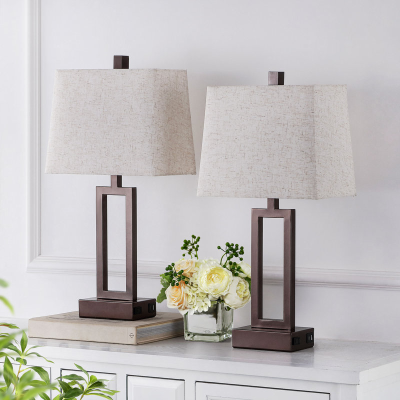 Ensemble de lampes de table en métal 23,5 "avec USB, ports de type C et Oulet intégré Permelia, Blanc cassé / blanc, Brun