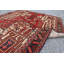 Tapis unique en laine noué à la main des années 1950 de 4 pi 4 po x 6 pi 9 po en rouge / beige / vert