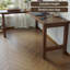 Bureau en bois de noyer clair en forme de L-108959861-108959864