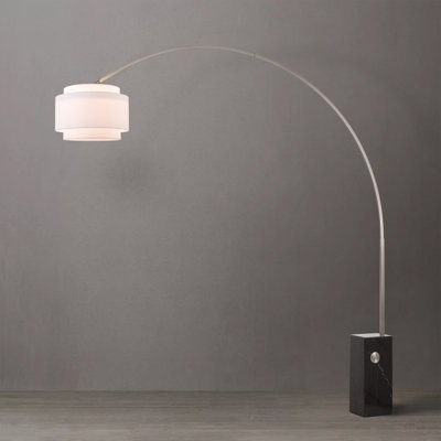 Lampe en arc iconique de 92 po - nickel satiné, base en marbre noir, abat-jour en lin blanc Kaltcheva, à intensité variable, ampoule incluse