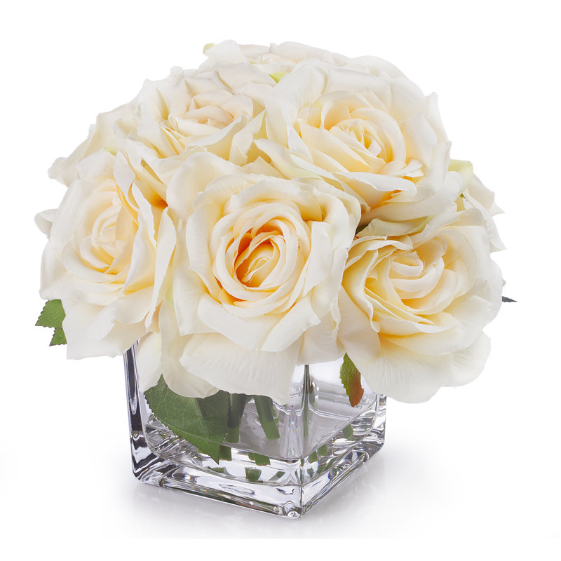 Arrangements floraux et centres de table roses dans un vase, Pêche