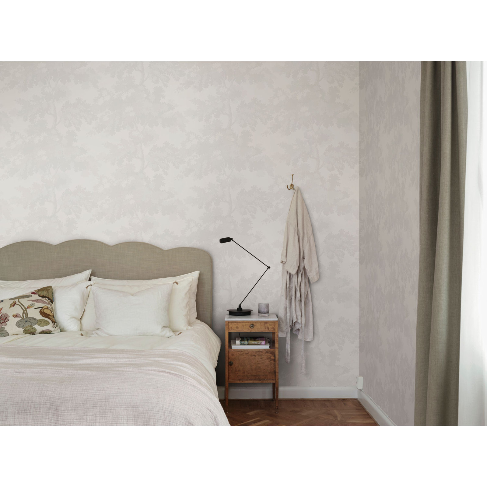 Raphael Floral Wallpaper, White