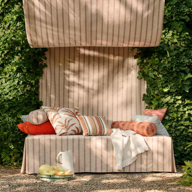Outdoor Lounge