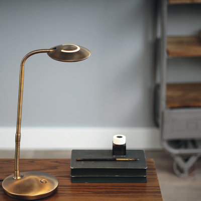 Core Adjustable Metal Desk Lamp
