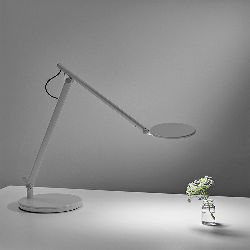Lampe de bureau Humanscale, Gris clair