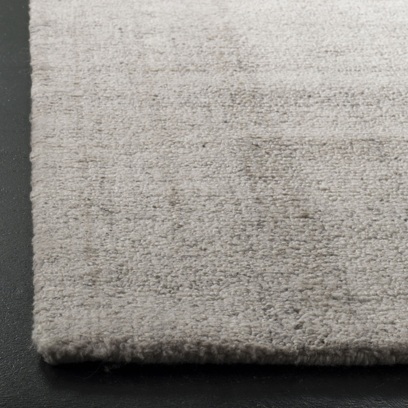 Mcentee Handmade Tufted Light Gray Area Rug, Rectangle 6' x 9'