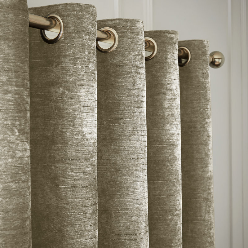 Selene Luxury Chenille Weighted Thermal Eyelet Cur Semi Sheer Curtain, 90cm Width x 228.6cm Drop, Green
