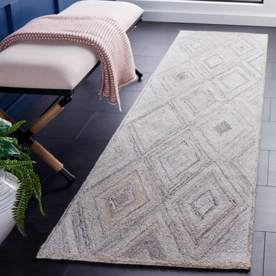 Liskeard Hand Tufted Geometric Area Rug 