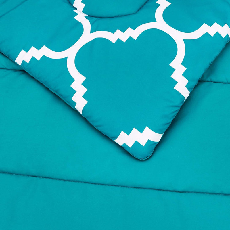 Polyester Standard Trellis Comforter