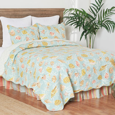 St. Martin Cotton Reversible Quilt Set