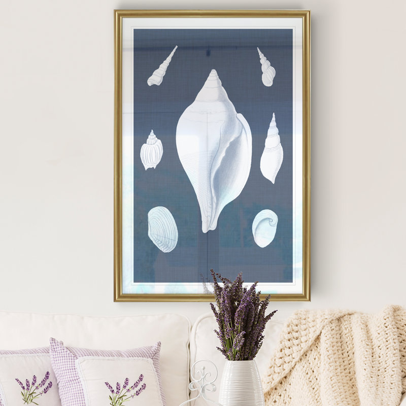 « coquillages blancs ii », impression sur toile, H 22,5 po x l 30,5 po x P 1,5 po, Or