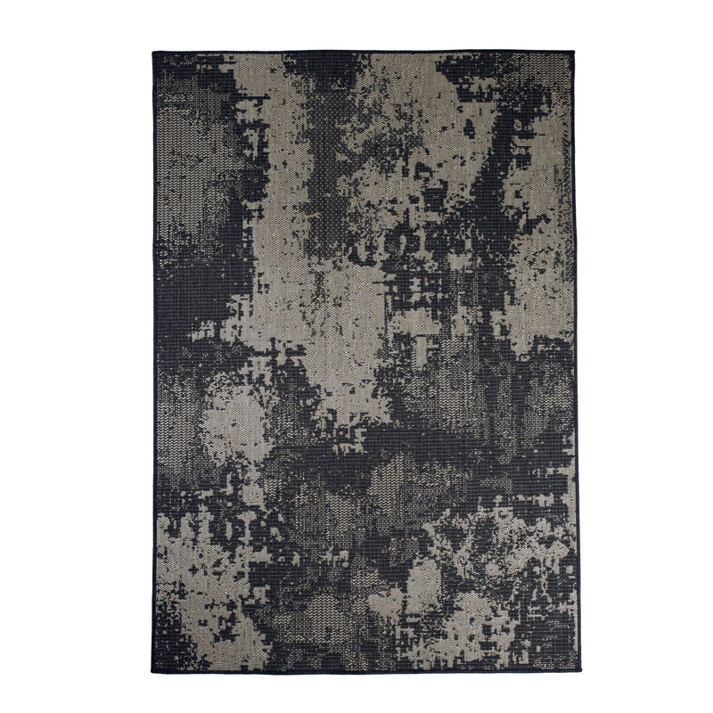 Indoor / Outdoor Rug, Rectangle 7'10" x 10'