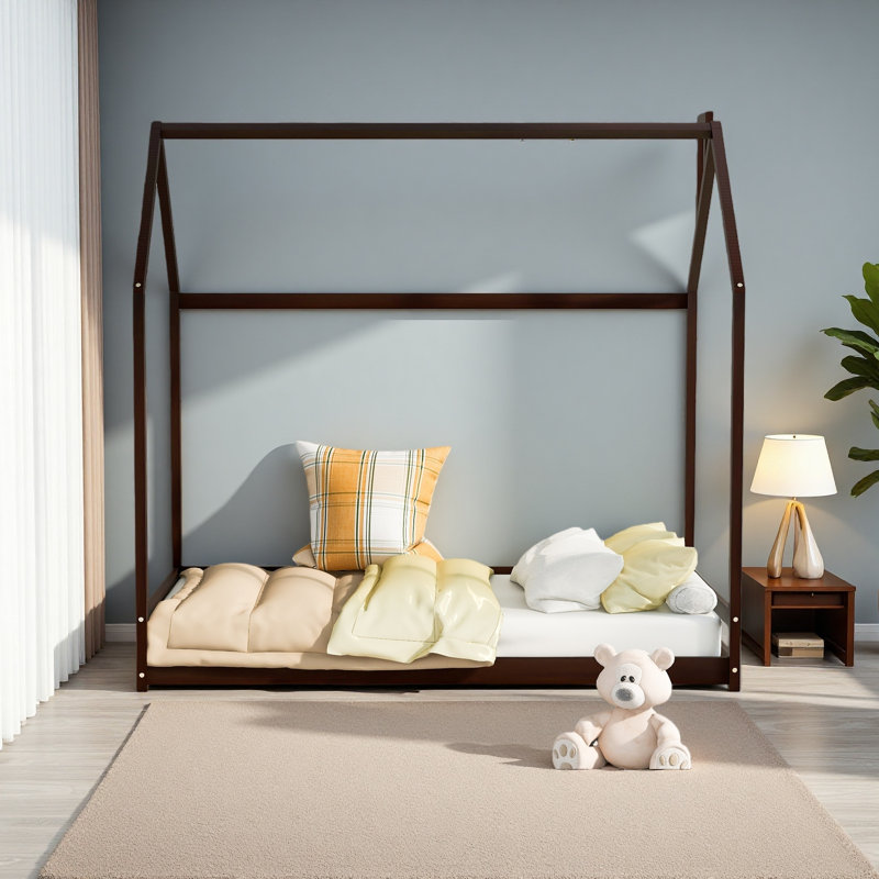 Lit simple en bois