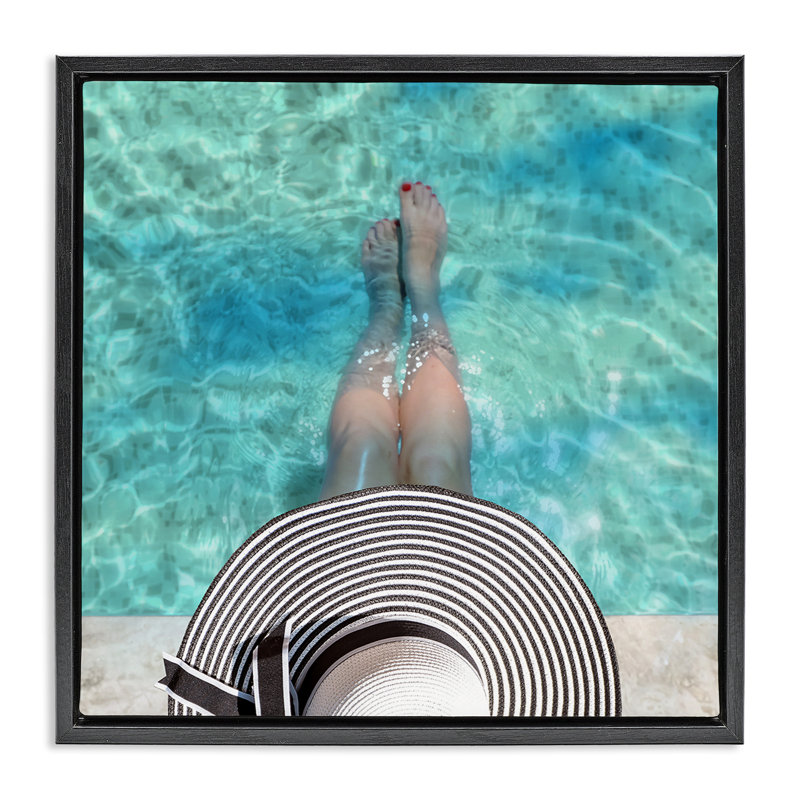 Vue des ondulations de la piscine d'été, Cadre flottant noir de jais, H 18 po x l 18 po