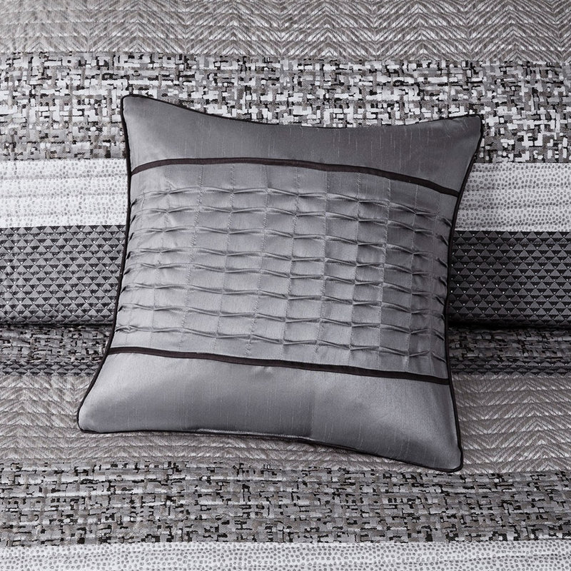 Courtepointe 6 pièces de luxe, taupe gris très grand / très grand - rembourré, lavable à la machine, coussins plissés avec coussins décoratifs, et taupe, broderie plissée décorative, facile à laver