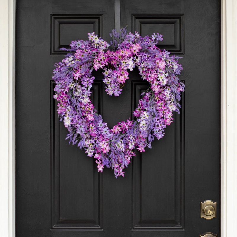 Couronne de lavande et de lilas avec motif floral printanier