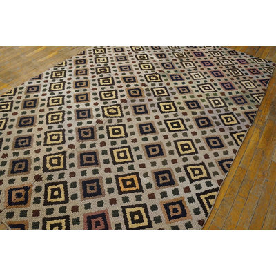 Mid-20th Century American Hooked Rug 5' 11" x 8' 6"