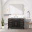 Ensemble de meuble-lavabo simple avec robinet et miroir