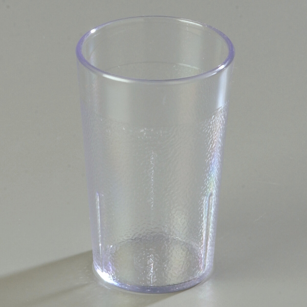 https://assets.wfcdn.com/im/56509554/compr-r85/1526/15265287/stackable-disposable-plastic-cups-for-1-guests.jpg