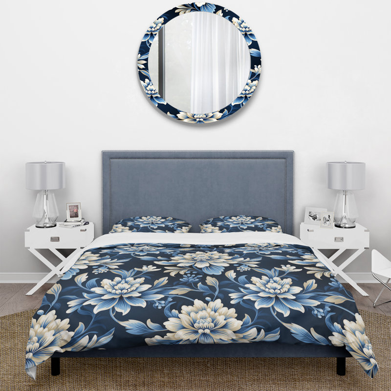 White And Blue Symmetrical Damask Damask Duvet Cover, Queen Duvet Cover + 2 Standard Shams