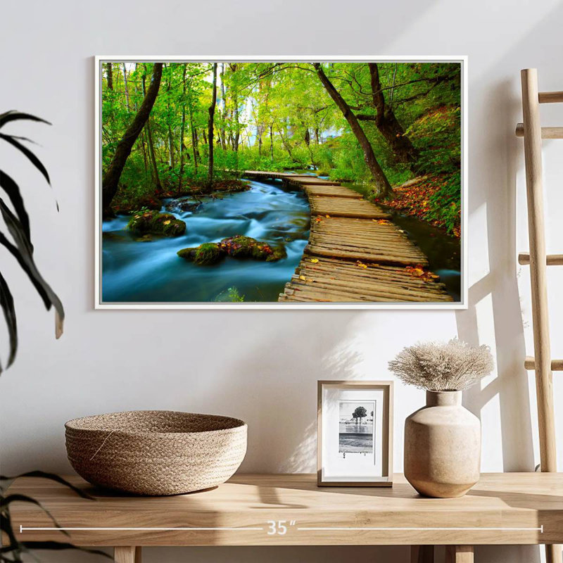 Promenade dans la forêt, Cadre flottant blanc, 25 po x 17 po