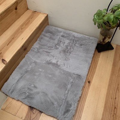 Algenis Faux Fur Indoor Rug