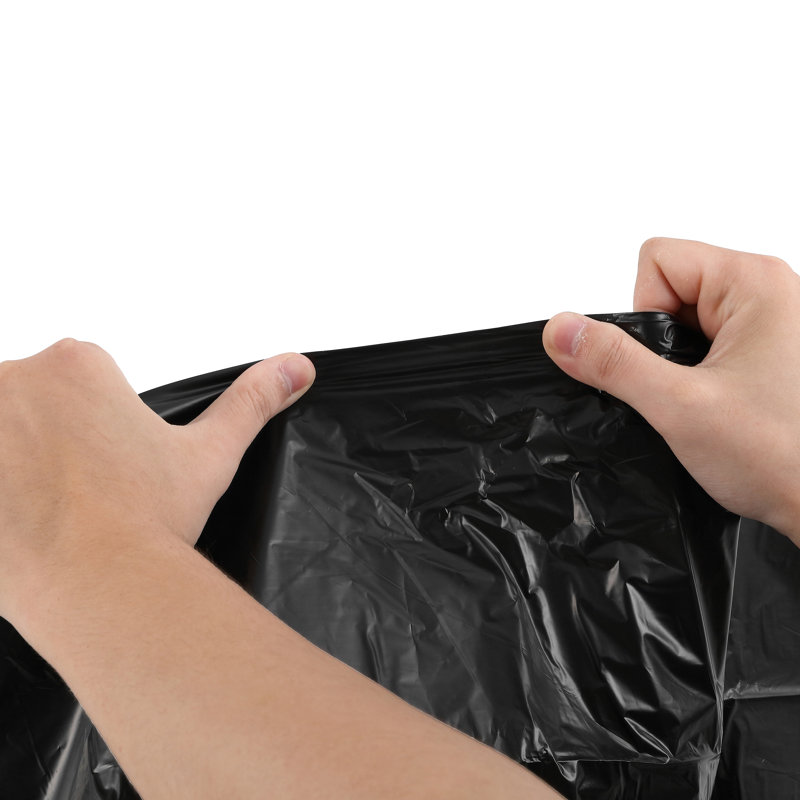 Doublure de poubelle à cordon 30 gallons Happimess, non parfumée, noire (100 unités, 4 rouleaux de 25 sacs), Noir
