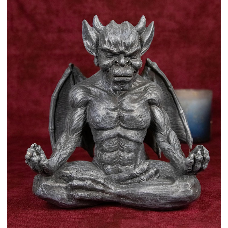 Figurine médiévale gothique à cornes et gargouille