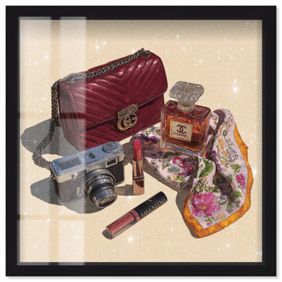 «Her Go To Accessories» par Art Remedy