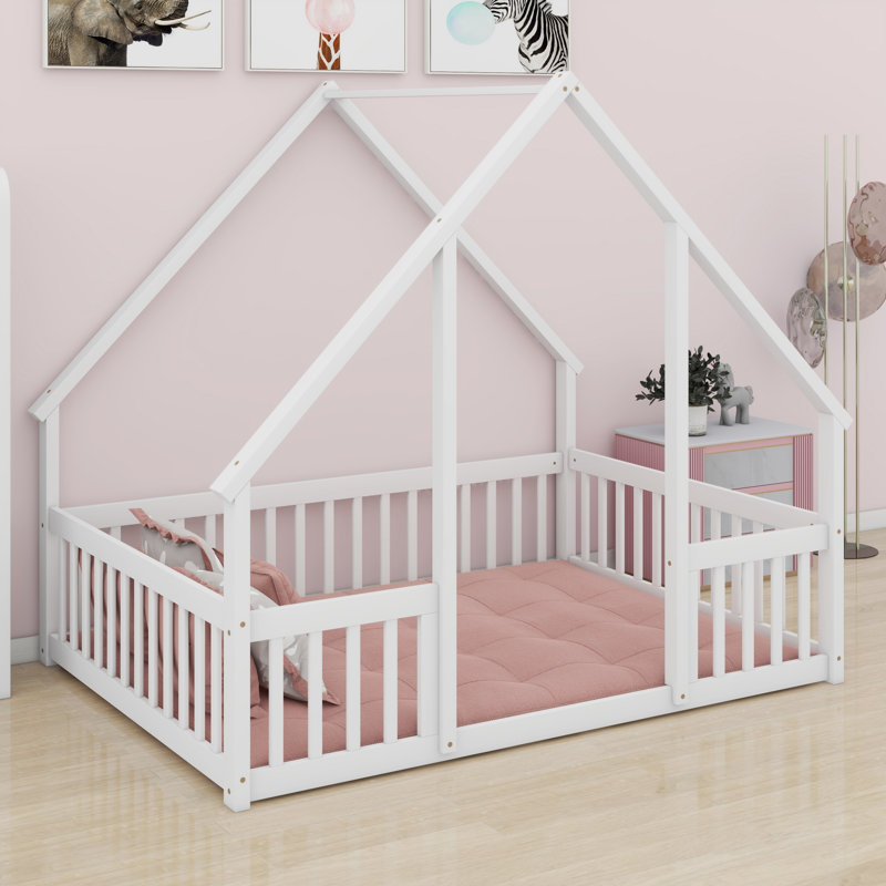 House-Shaped Floor Bed With Fence, White