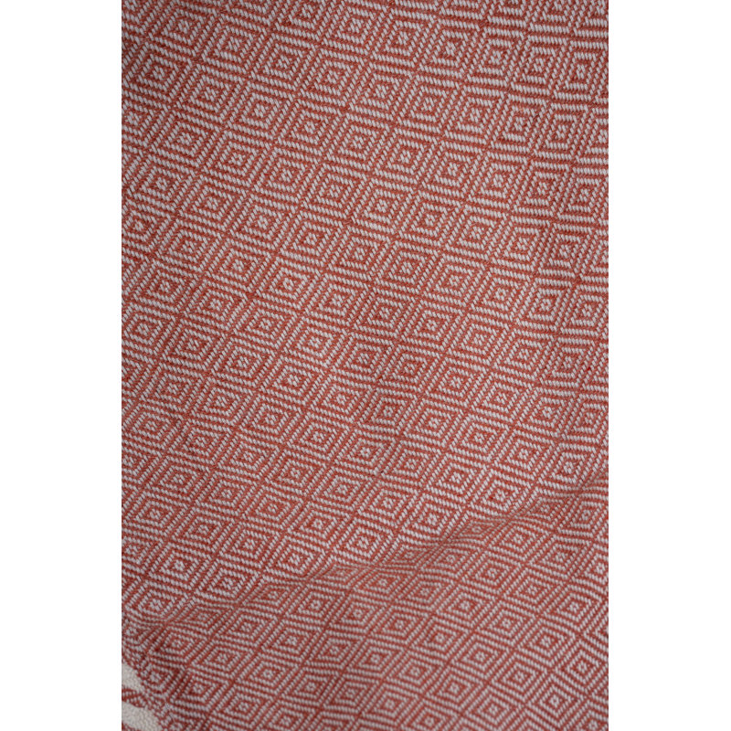 Luxueuse serviette de plage Fouta, tuile rouge, 35,4 x 66,9 pouces | 60% coton, 40% polyester, 5,3 oz | Lavable à la machine à 86 ° F | Parfait pour la plage, la piscine ou le spa | Conception douce, légère et à séchage rapide