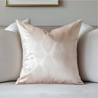 Oreiller floral brodé classique
