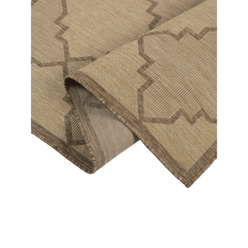 Svalin Geometric Indoor / Outdoor Rug, 5'3"x7'6"