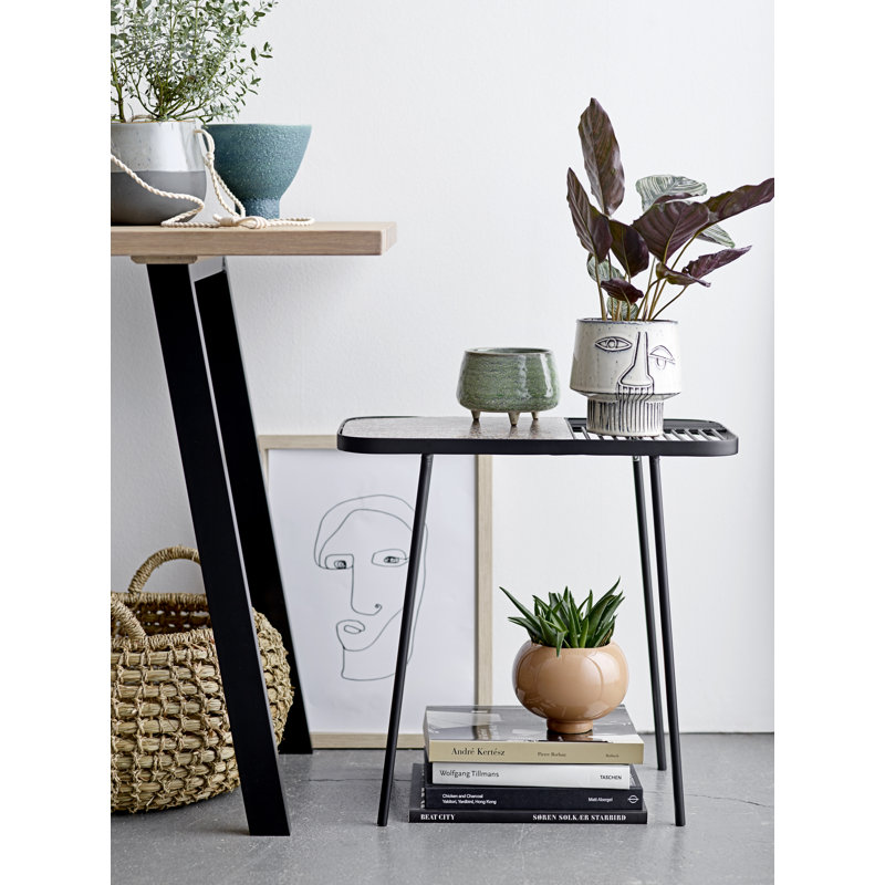 Gurnaaz Stoneware Table Vase