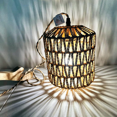 Lampe murale en rotin