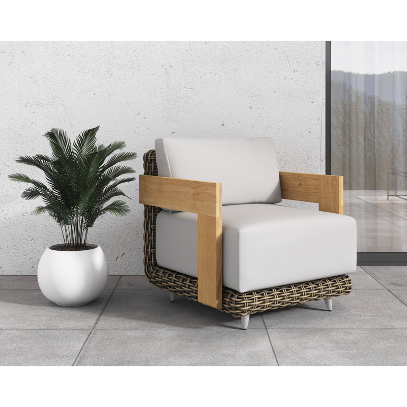 Potenza Outdoor Lounge Chair