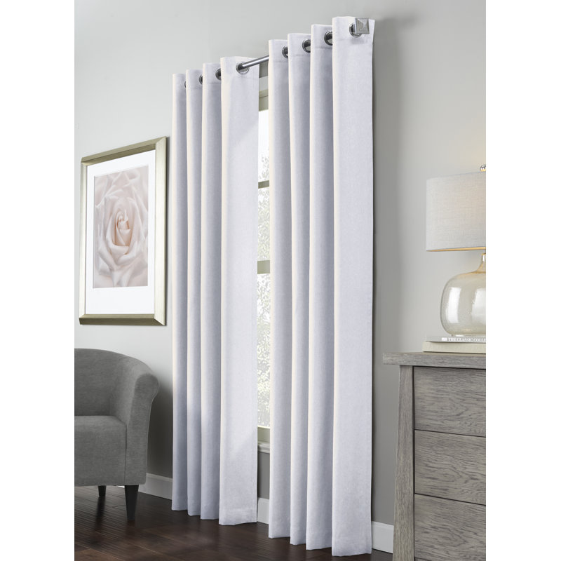 Panneau de rideau simple semi-diaphane avec œillets Darylann, Blanc cassé, l 52" x L 95"
