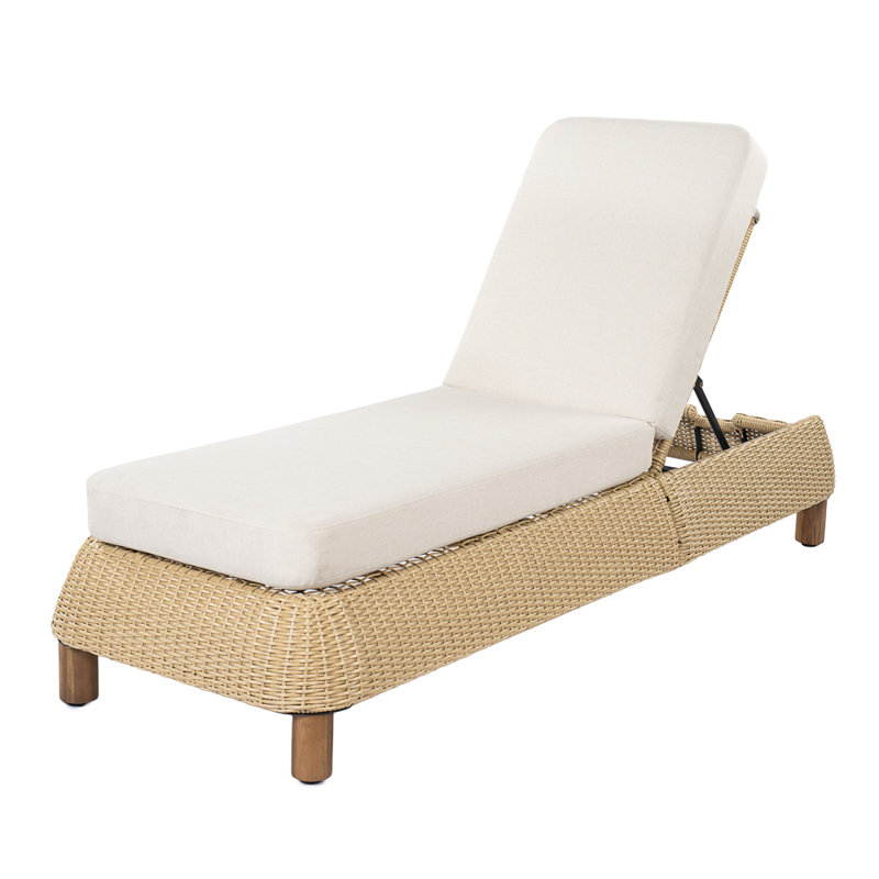 Outdoor Single chaise with Cushions