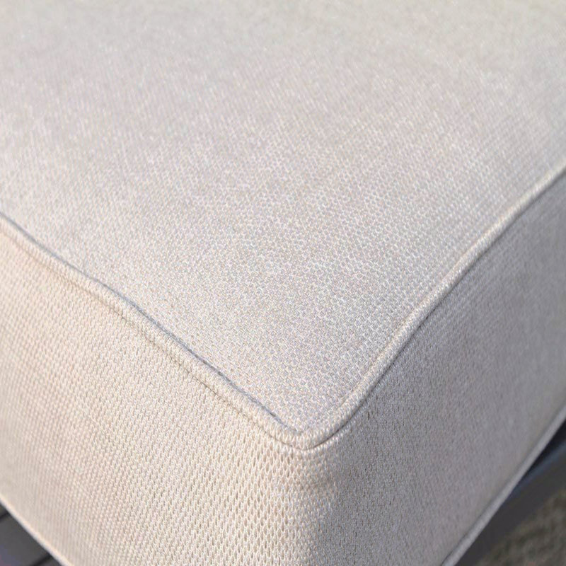 Repose-pieds d'extérieur avec coussin entièrement assemblé