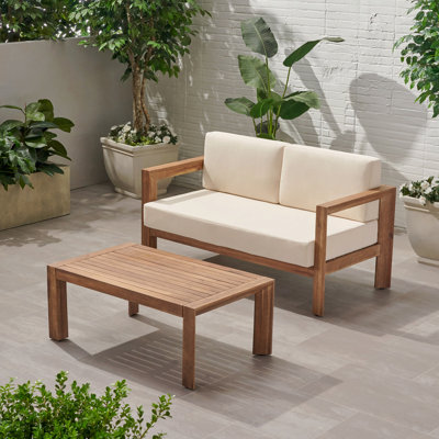 Causeuse et table basse