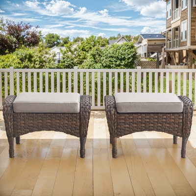 Repose-pieds d'extérieur en osier Arbor avec coussins moelleux pour l'extérieur - durable et résistant aux intempéries