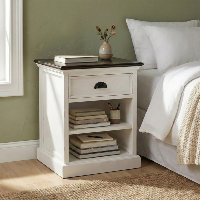 Guildford 19.69'' W Nightstand