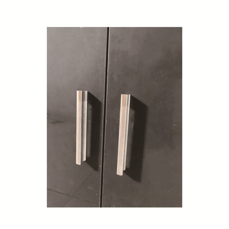 Vaisselier moderne noir avec rangement réglable et éclairage à DEL