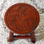 Marchepied en bois sculpté, papillons, cerise-193827852