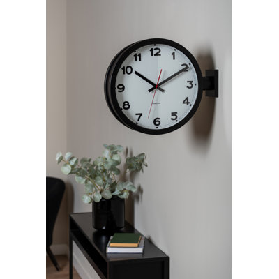 Analog Aluminium Quartz Tabletop Clock