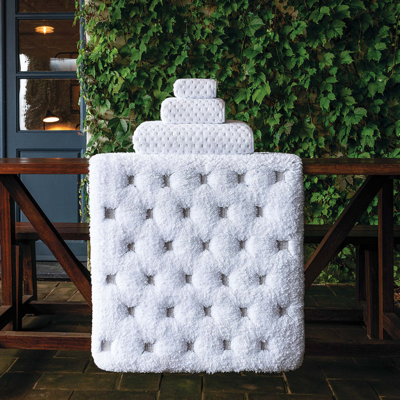 Alice Geometric Bath Rug, 20" W x 31" L