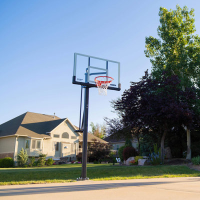 Système de basketball Lifetime Mammoth Lift Bolt Down (verre trempé de 54 pouces)