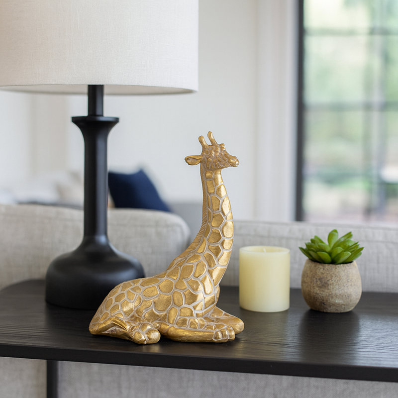 Decorative Resin Giraffe Figurine - Elegant Polyresin Animal Statue for Modern Decor