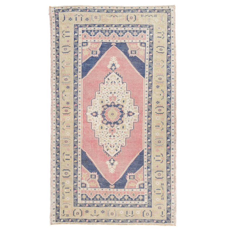 Tapis unique 3 pi 7 po x 6 pi 3 po Milvia